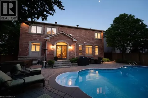 3122 Saddleworth Crescent Oakville ON L6M 0A8