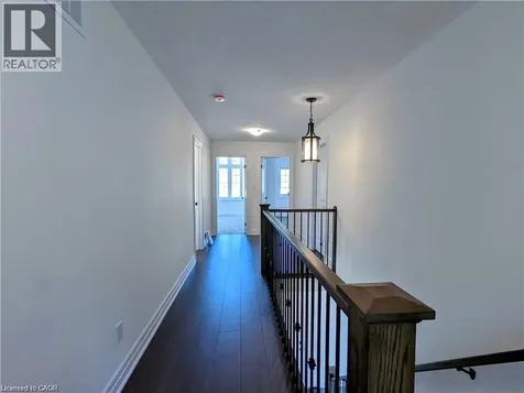 544 Nathalie Crescent Kitchener ON N2E 0H8