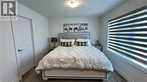 544 Nathalie Crescent Kitchener ON N2E 0H8