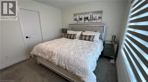 544 Nathalie Crescent Kitchener ON N2E 0H8