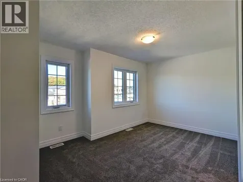 544 Nathalie Crescent Kitchener ON N2E 0H8