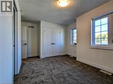 544 Nathalie Crescent Kitchener ON N2E 0H8