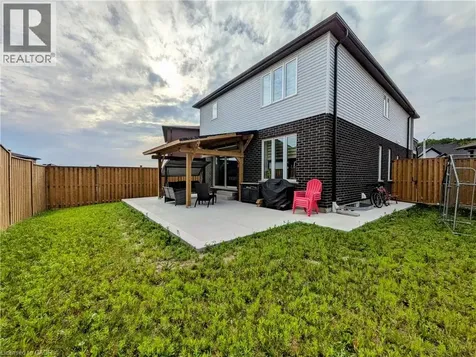 544 Nathalie Crescent Kitchener ON N2E 0H8