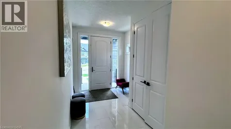 544 Nathalie Crescent Kitchener ON N2E 0H8