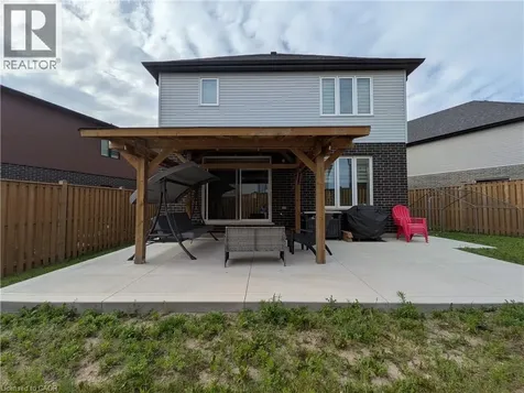 544 Nathalie Crescent Kitchener ON N2E 0H8