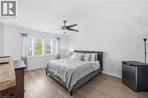 44 Springwood Drive Stoney Creek ON L8J 0C3