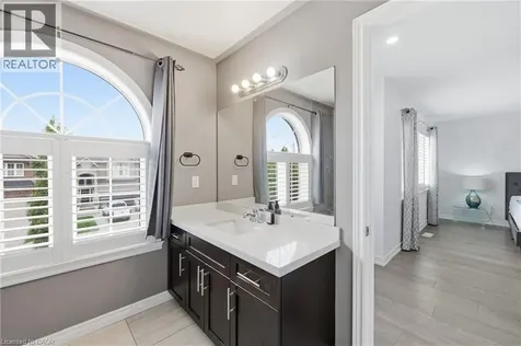 44 Springwood Drive Stoney Creek ON L8J 0C3