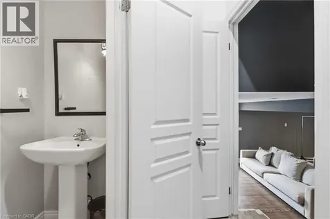 44 Springwood Drive Stoney Creek ON L8J 0C3