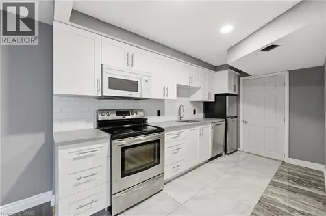 44 Springwood Drive Stoney Creek ON L8J 0C3