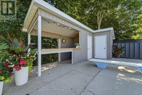 206 Thomas Street Brockton ON N0G 2V0