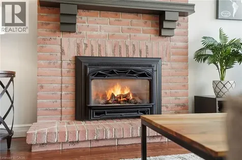 4129 Millcroft Park Drive Burlington ON L7M 3V1