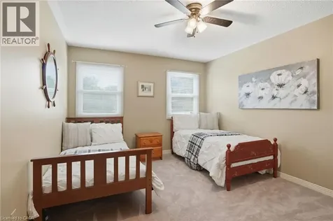 4129 Millcroft Park Drive Burlington ON L7M 3V1