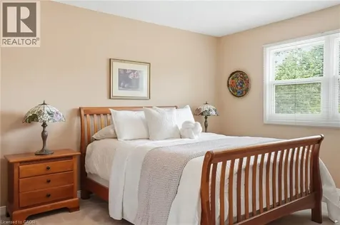 4129 Millcroft Park Drive Burlington ON L7M 3V1