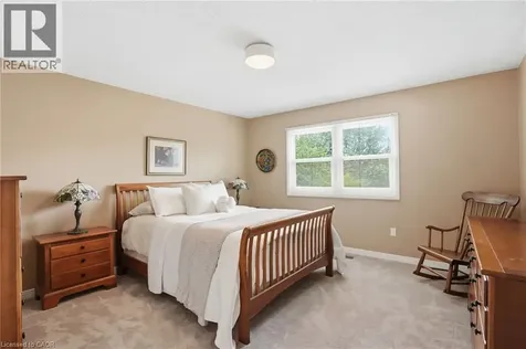 4129 Millcroft Park Drive Burlington ON L7M 3V1