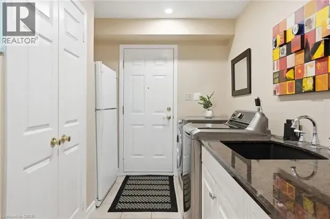 4129 Millcroft Park Drive Burlington ON L7M 3V1