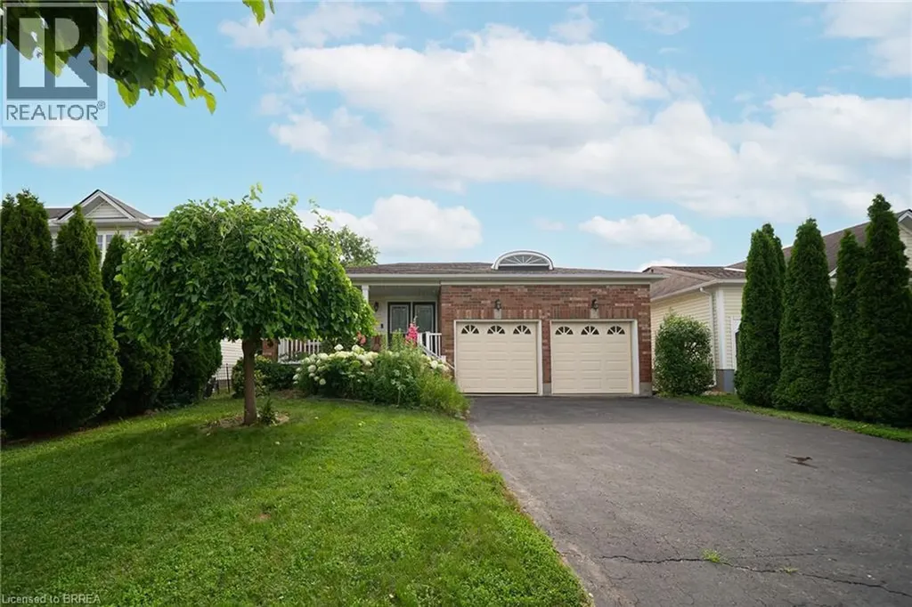 23 Stowe Terrace Brantford ON N3T 6P4