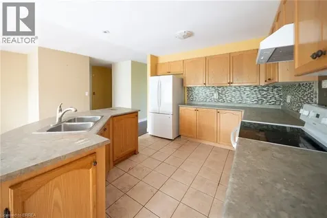 23 Stowe Terrace Brantford ON N3T 6P4