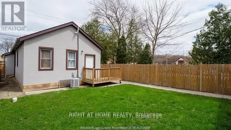 762 Aylmer Avenue East Windsor ON N9A 1V3