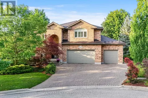 112 Dirksen Court Kitchener ON N2P 2M1