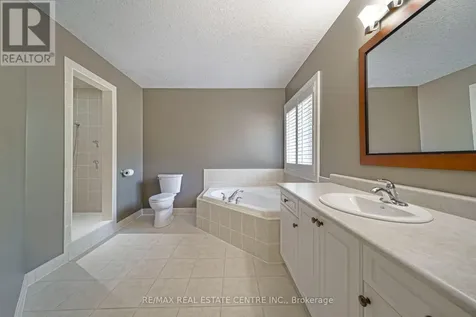 112 Dirksen Court Kitchener ON N2P 2M1