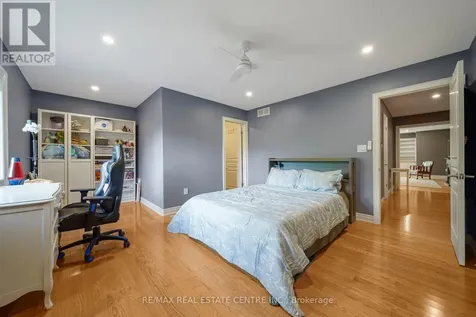 112 Dirksen Court Kitchener ON N2P 2M1