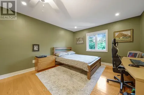 112 Dirksen Court Kitchener ON N2P 2M1