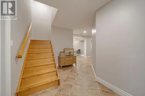 112 Dirksen Court Kitchener ON N2P 2M1