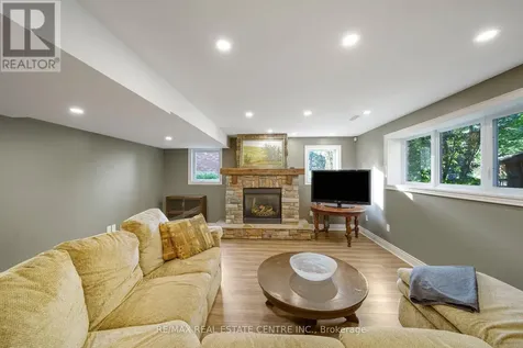 112 Dirksen Court Kitchener ON N2P 2M1