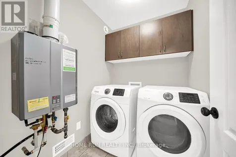 261 Brambling Way Ottawa ON K2J 0E4