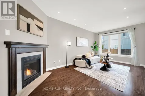 261 Brambling Way Ottawa ON K2J 0E4