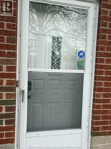 3580 Mckay Windsor ON N9E 2R9