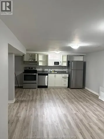 3580 Mckay Windsor ON N9E 2R9