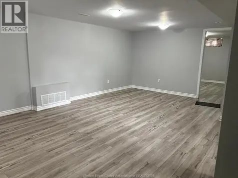 3580 Mckay Windsor ON N9E 2R9