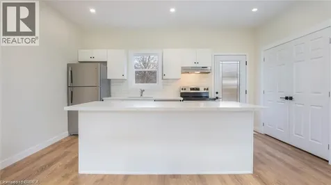 55 Winniett Street Brantford ON N3T 1M6