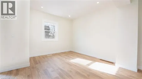 55 Winniett Street Brantford ON N3T 1M6