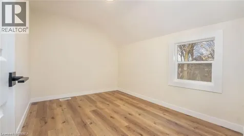 55 Winniett Street Brantford ON N3T 1M6