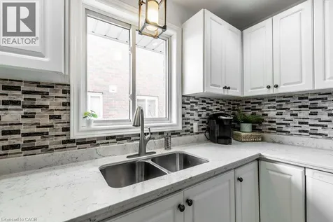 62 Spadara Drive Hamilton ON L9B 2K3
