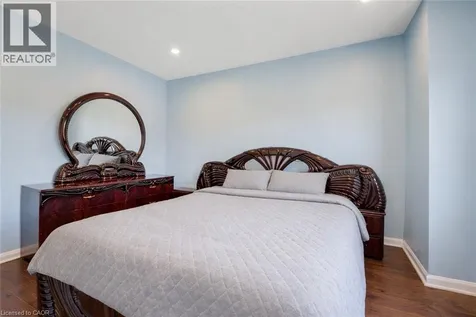 334 Apple Hill Crescent Kitchener ON N2R 0E5