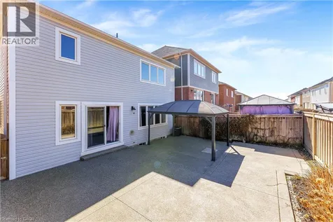 334 Apple Hill Crescent Kitchener ON N2R 0E5