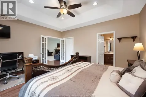 5925 Ballantrae Crescent Windsor ON N9J 3Y7