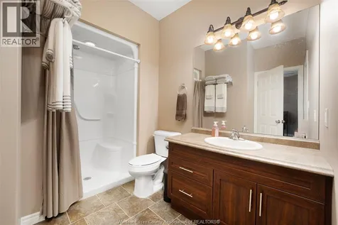 5925 Ballantrae Crescent Windsor ON N9J 3Y7