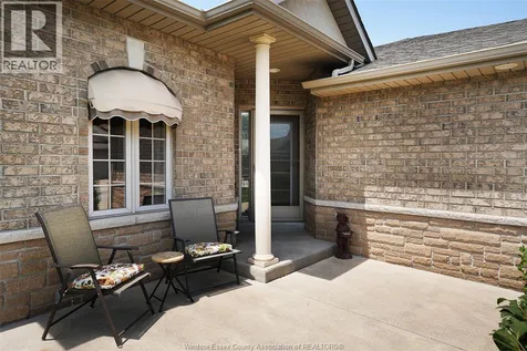 5925 Ballantrae Crescent Windsor ON N9J 3Y7