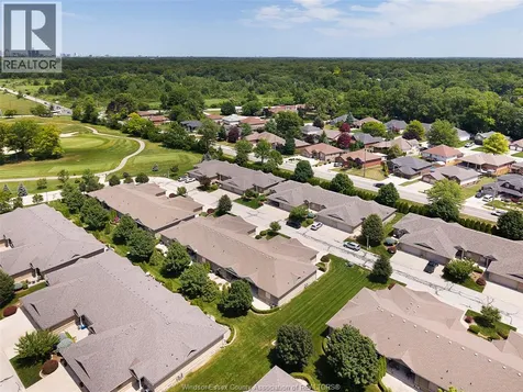 5925 Ballantrae Crescent Windsor ON N9J 3Y7