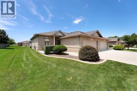 5925 Ballantrae Crescent Windsor ON N9J 3Y7