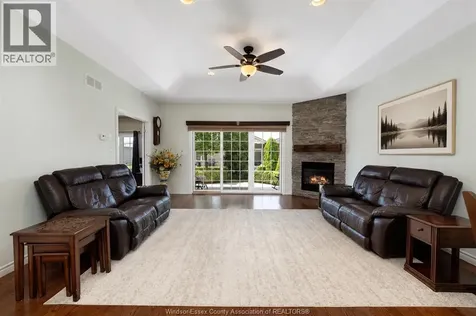 5925 Ballantrae Crescent Windsor ON N9J 3Y7