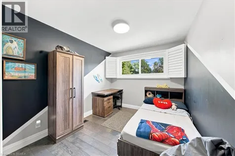 28 Riverview Terrace Paris ON N3L 2P4