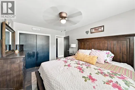 28 Riverview Terrace Paris ON N3L 2P4
