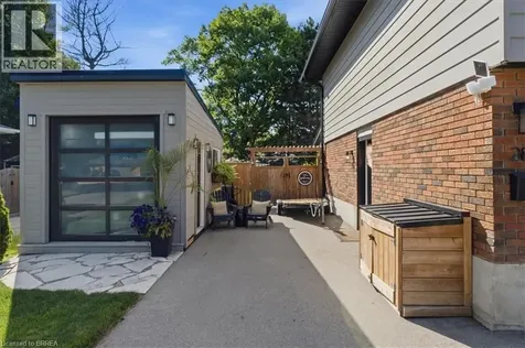 28 Riverview Terrace Paris ON N3L 2P4