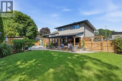 28 Riverview Terrace Paris ON N3L 2P4