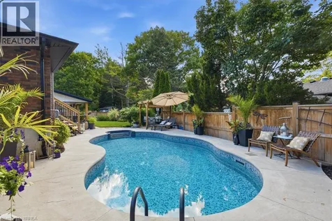 28 Riverview Terrace Paris ON N3L 2P4